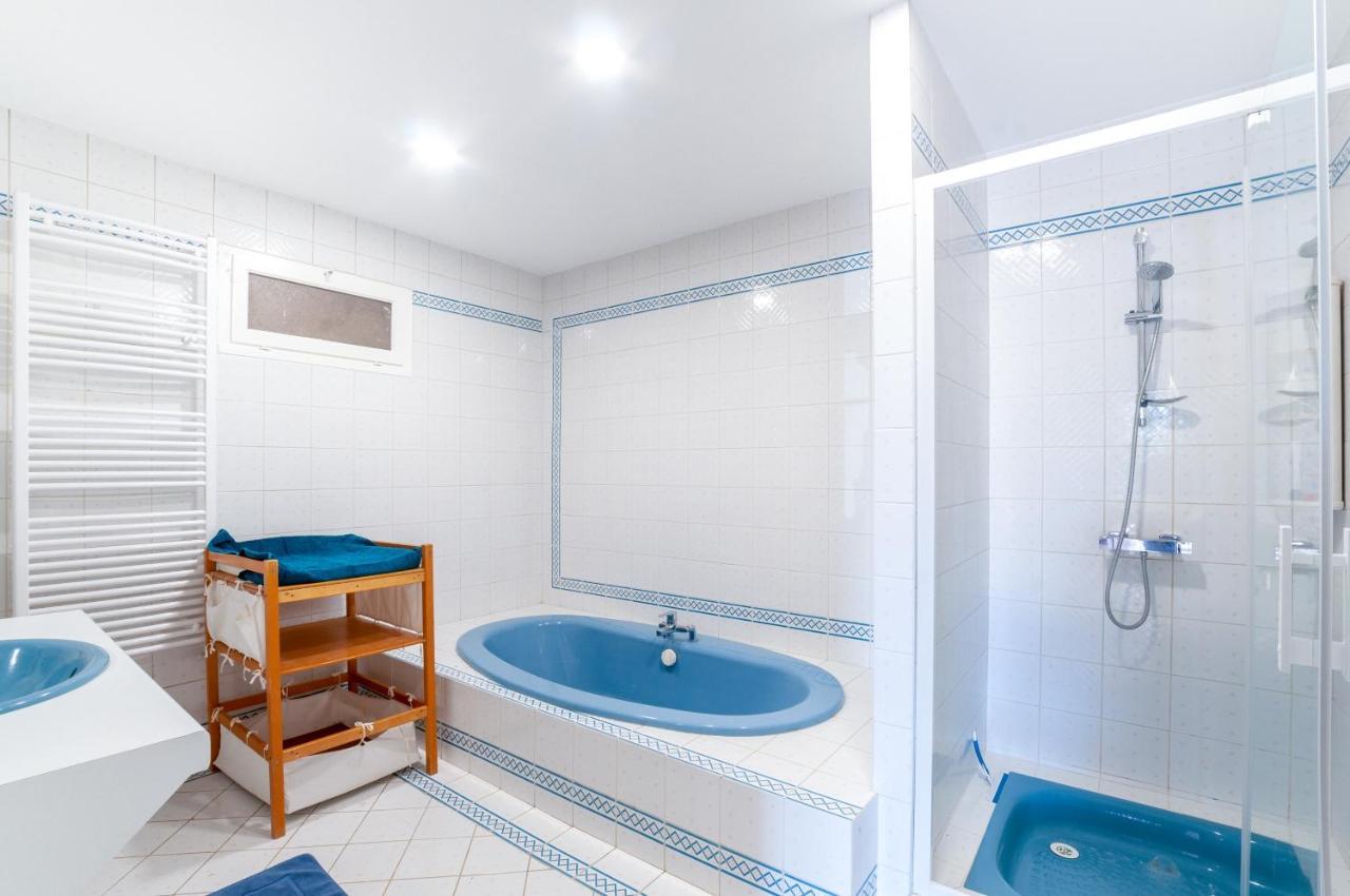 Villa Chez Annie Et William Montpouillan Esterno foto