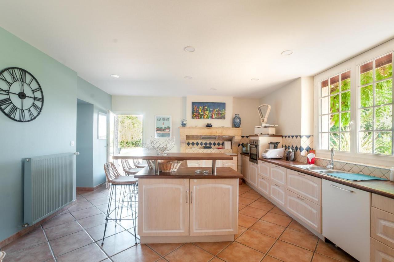 Villa Chez Annie Et William Montpouillan Esterno foto